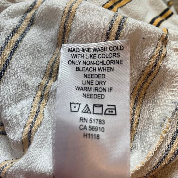 Maurices Women's Size Large Cold Shoulder Top Long Sleeve Vertical Stripe Shirt - Picture 7 of 7